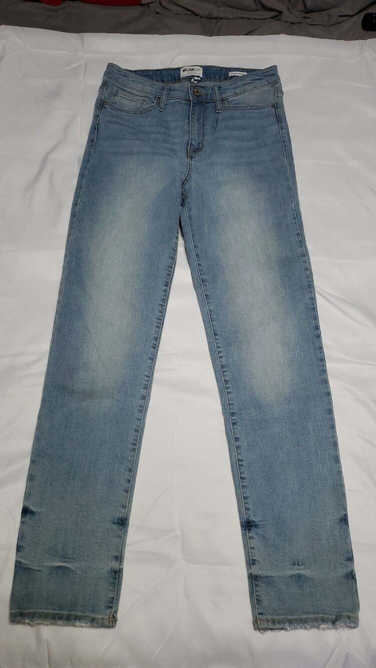 William Rast Highrise Slim Straight Jeans Light Wash Size 29